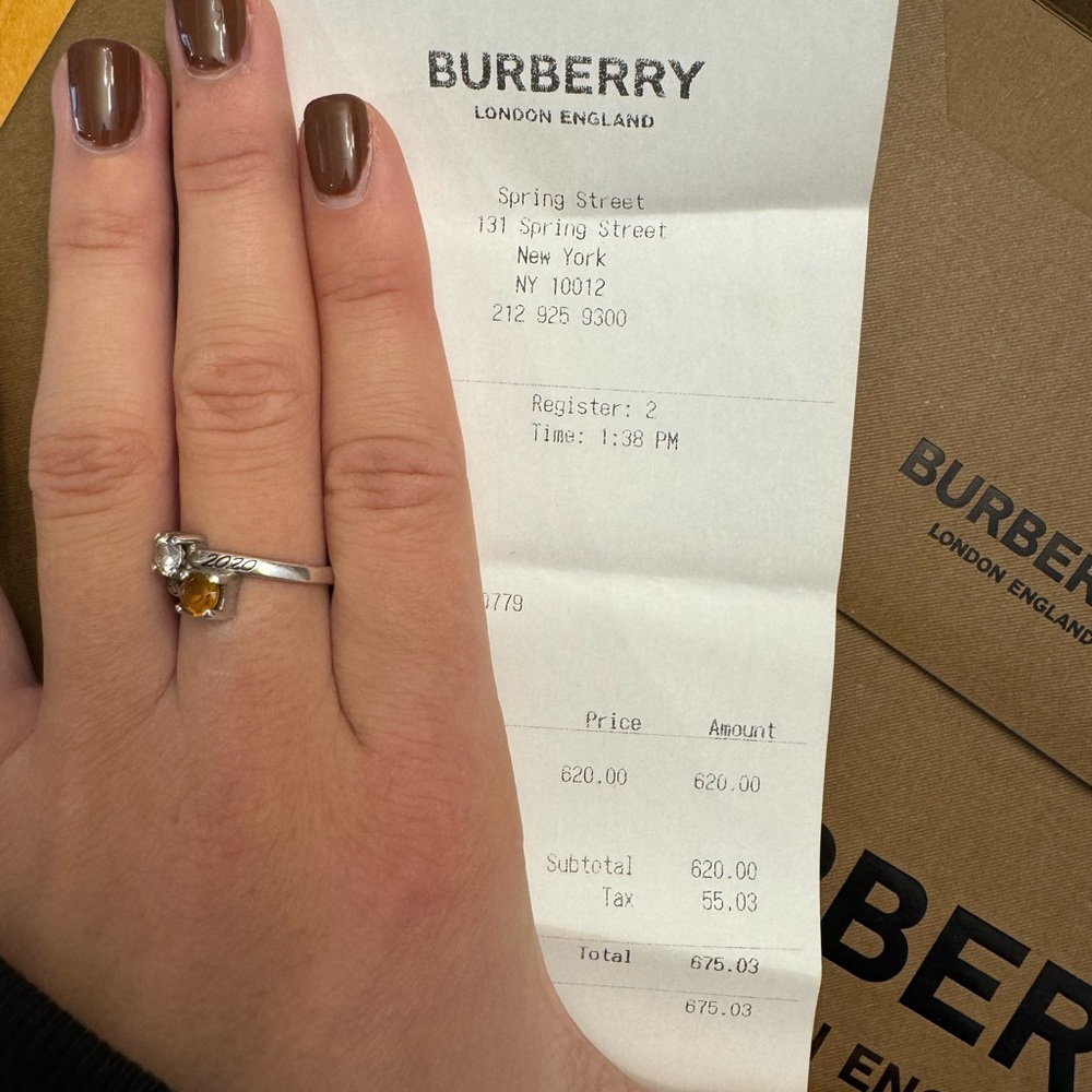 Burberry Classic Plaid Scarf (unisex) - Picture 5 of 5